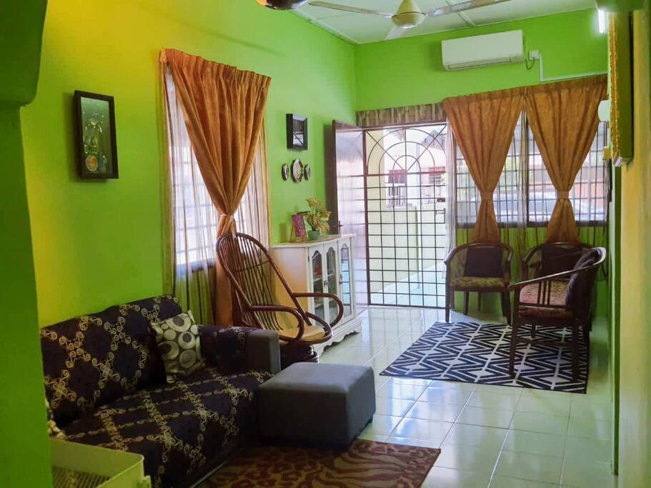 Syukur Homestay Ipoh Kültér fotó